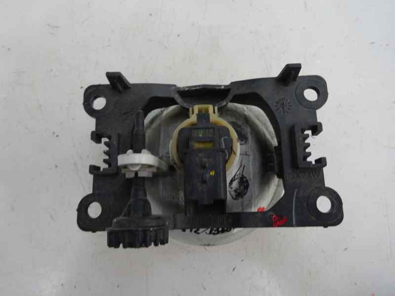 FARO ANTINIEBLA IZQUIERDO PEUGEOT 3008 1.6 HDI MT 110CV