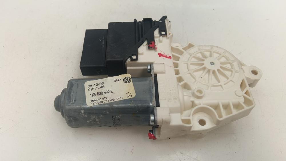 MOTOR ELEVALUNAS TRASERO DERECHO VOLKSWAGEN JETTA 1.6 TDI MT 105CV