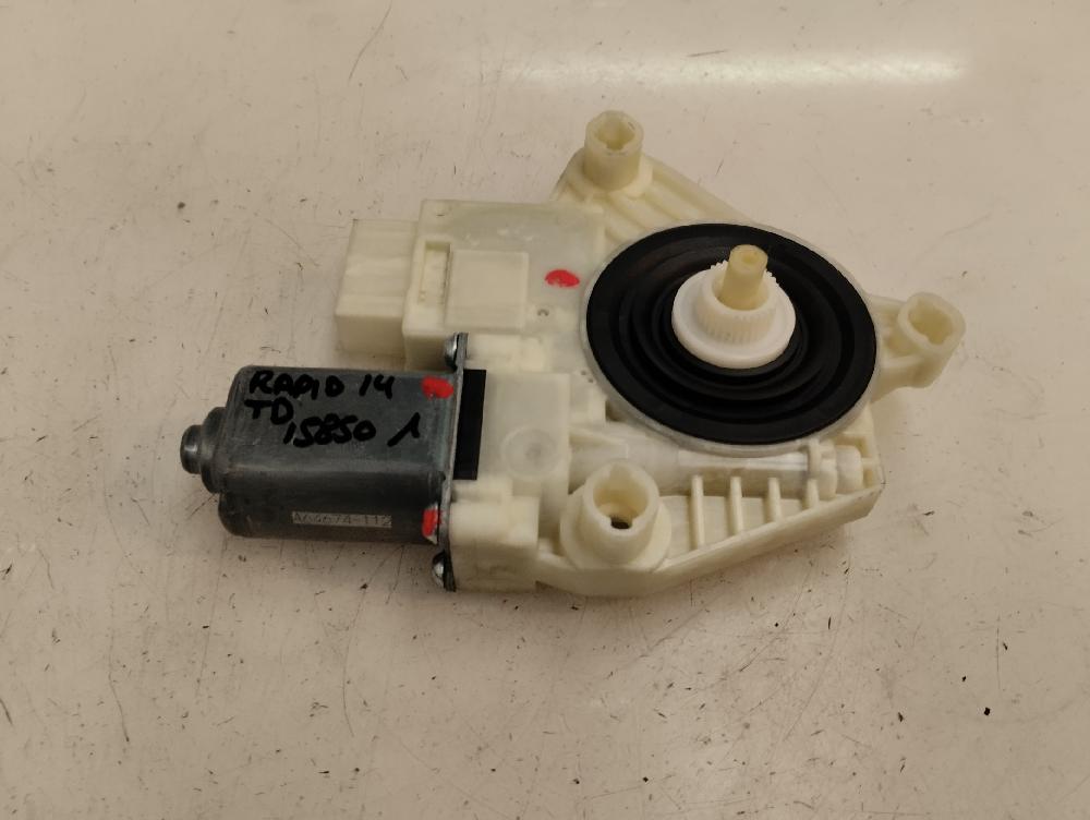 MOTOR ELEVALUNAS TRASERO DERECHO SKODA RAPID 1.2 TSI MT 86CV