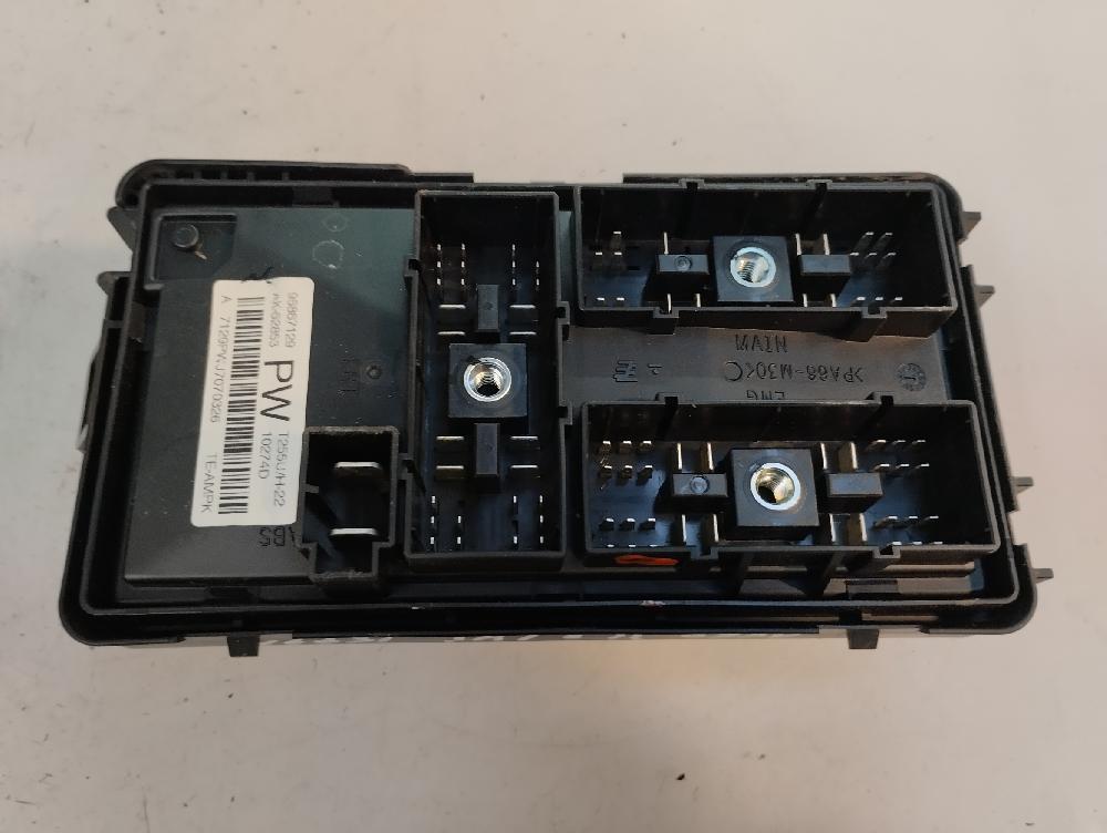 CAJA RELES FUSIBLES CHEVROLET AVEO 1.4 MT 101CV | 74KW
