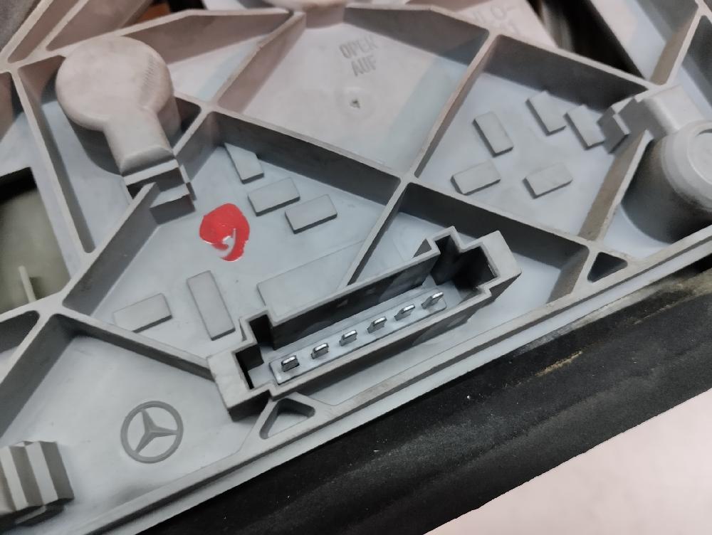 PILOTO TRASERO IZQUIERDO MERCEDES BENZ CLASE C 2001 2.2 MT 143CV | 105KW