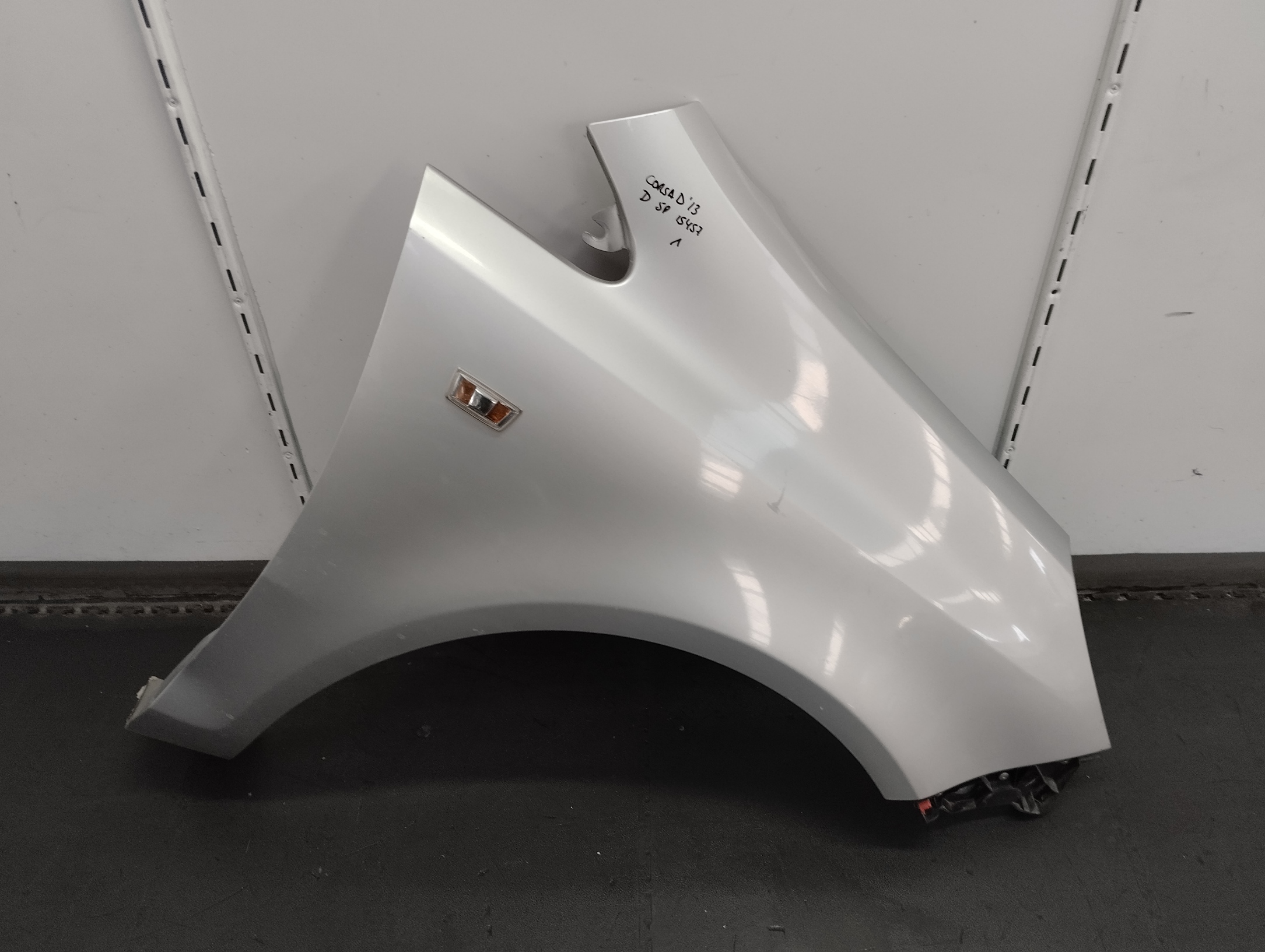 ALETA DELANTERA DERECHA OPEL CORSA 1.2 MT 85CV | 63KW