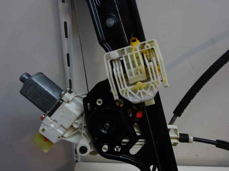 ELEVALUNAS DELANTERO DERECHO BMW SERIE 1 2008 2.0 118D MT 143CV