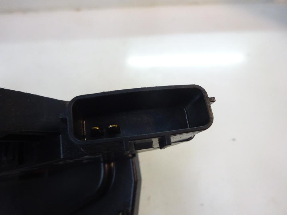 CERRADURA PUERTA TRASERA DERECHA NISSAN MICRA 1.2 MT 80CV