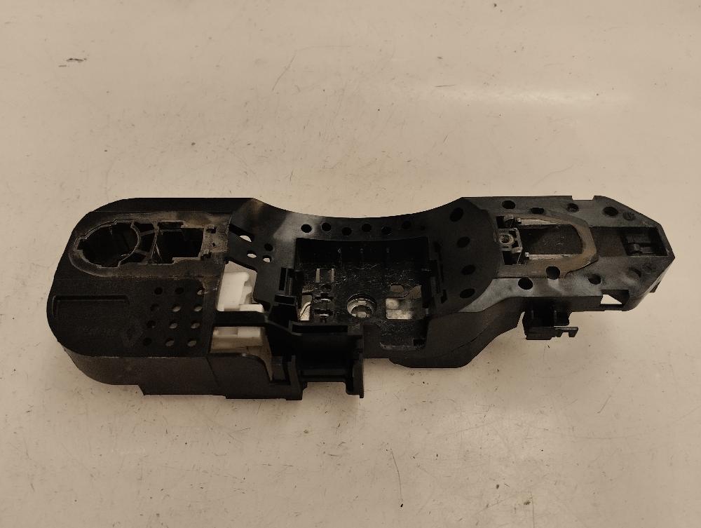 SOPORTE MANETA EXTERIOR DELANTERA DERECHA RENAULT SCENIC 1.5 DCI MT 110CV