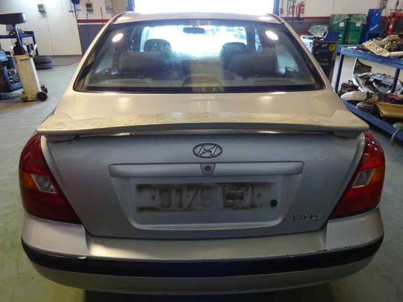 PILOTO TRASERO DERECHO HYUNDAI ELANTRA 2001 1.6 MT 106CV