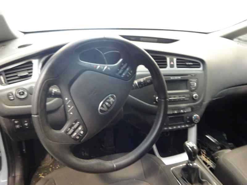 RETENEDOR PUERTA KIA CEED 1.6 MT 129CV | 95KW