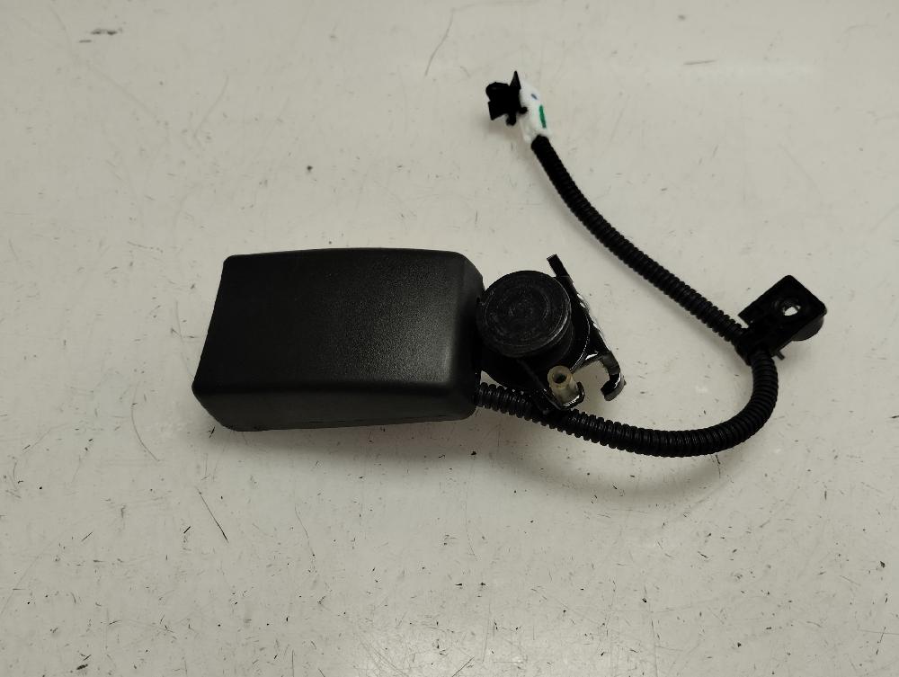 ANCLAJE CINTURON TRASERO IZQUIERDO HYUNDAI I10 1.0 MT 67CV | 49KW