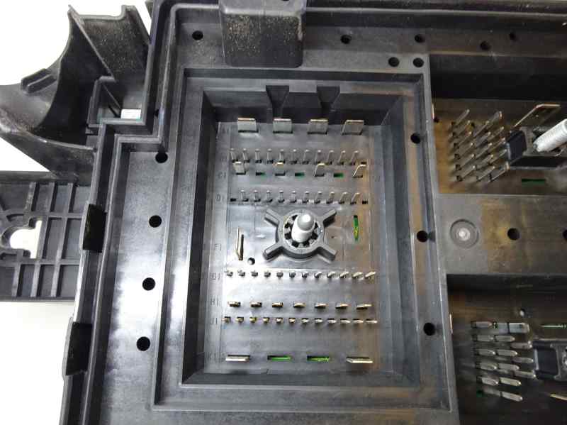 CAJA RELES FUSIBLES OPEL CORSA 1.3 CDTI ECOFLEX MT 75CV