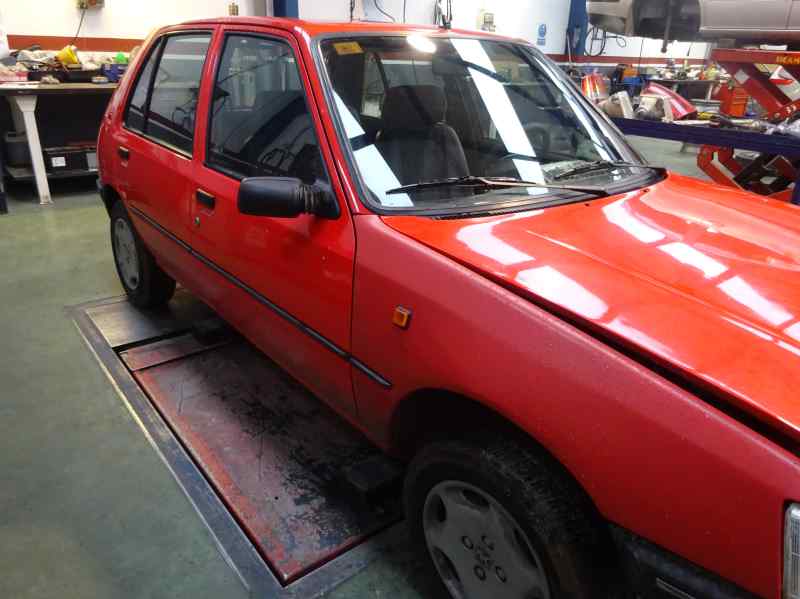FARO IZQUIERDO PEUGEOT 205 1.8 MT D 59CV