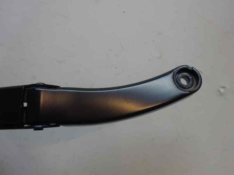 BRAZO LIMPIA DELANTERO IZQUIERDO AUDI A3 1.6 TDI MT 110CV
