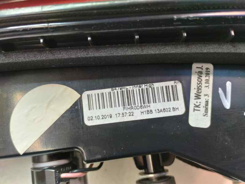 PILOTO TRASERO DERECHO INTERIOR FORD FIESTA 1.0 ECOBOOST MT 100CV | 74KW