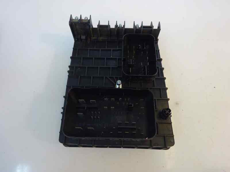 CAJA RELES FUSIBLES AUDI A3 1.9 TDI MT 105CV