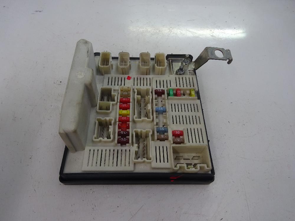 CAJA RELES FUSIBLES RENAULT MEGANE 2006 1.9 DCI MT 130CV | 96KW