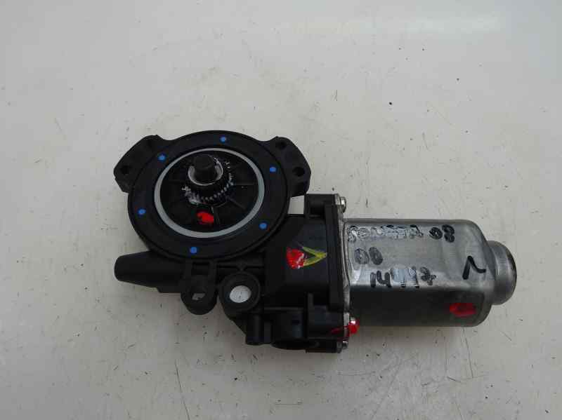 MOTOR ELEVALUNAS DELANTERO DERECHO HYUNDAI SONATA 2008 2.4 MT 162CV