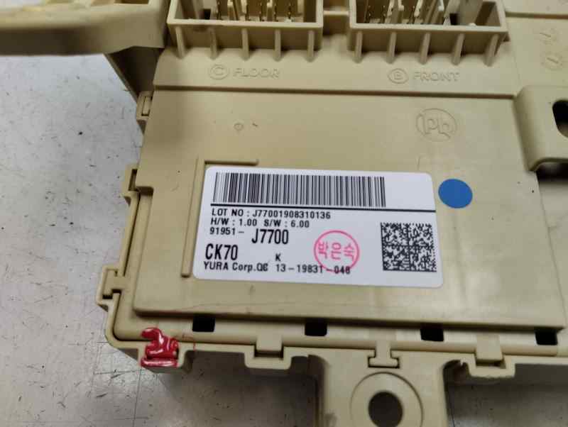 CAJA RELES FUSIBLES KIA CEED 1.6 CRDI MT 136CV