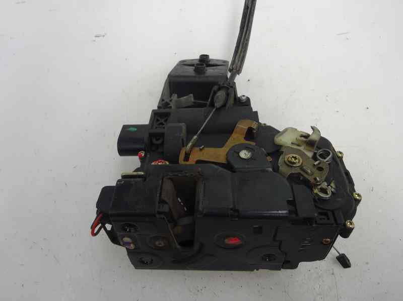 CERRADURA PUERTA DELANTERA DERECHA VOLKSWAGEN PASSAT 1.9 TDI MT 90CV | 66KW