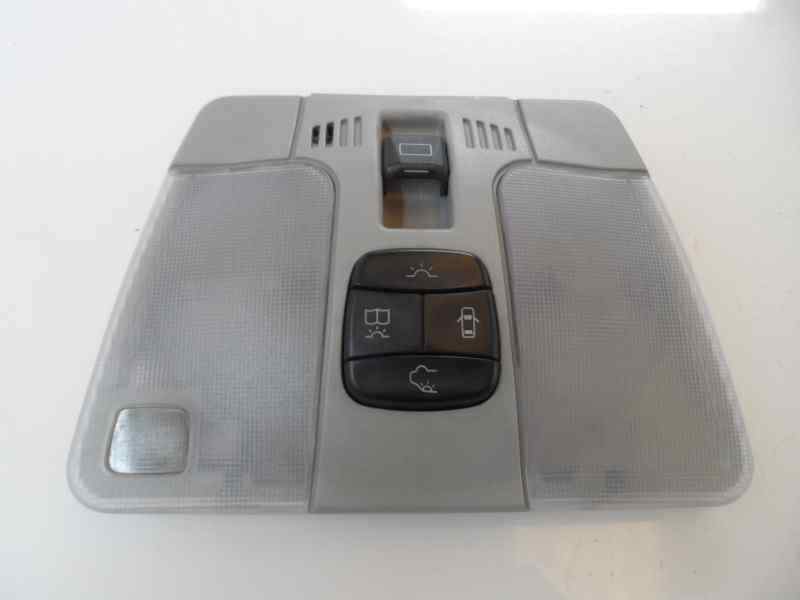 LUZ INTERIOR MERCEDES BENZ CLASE CLK 2001 2.3 CLK 230 MT 197CV