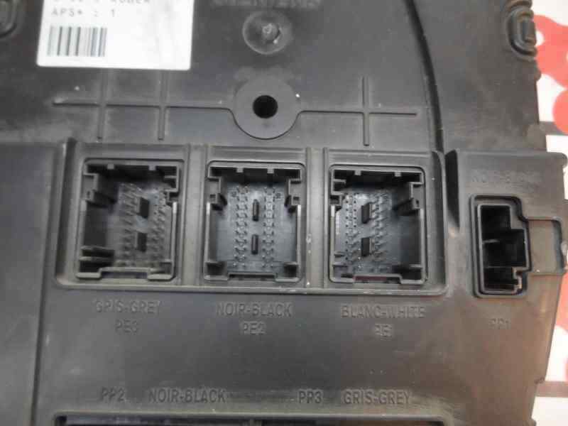 CAJA RELES FUSIBLES RENAULT MEGANE 1.5 DCI MT 106CV