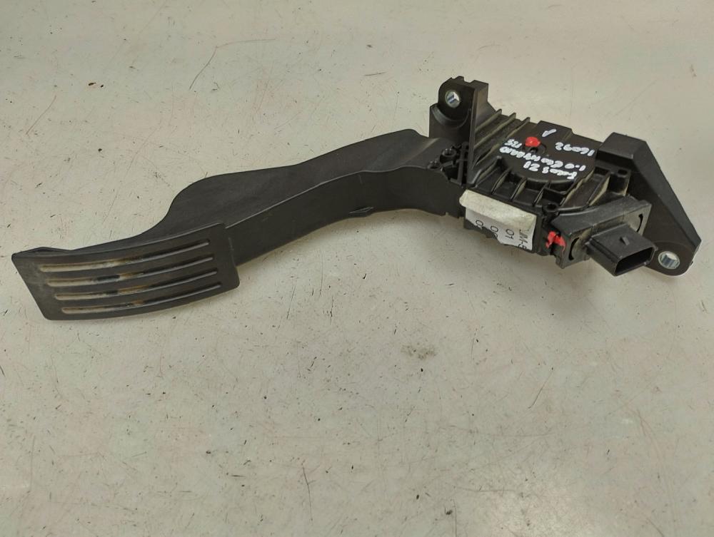 POTENCIOMETRO PEDAL FORD FOCUS 1.0 ECOBOOST MT 100CV | 74KW