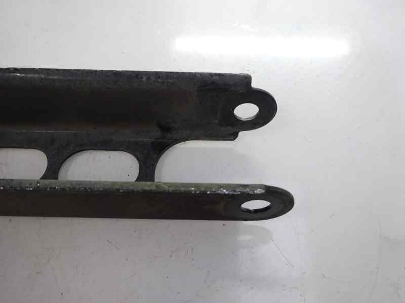 BRAZO SUSPENSION INFERIOR TRASERO IZQUIERDO BMW SERIE 1 1.6 116I MT 115CV