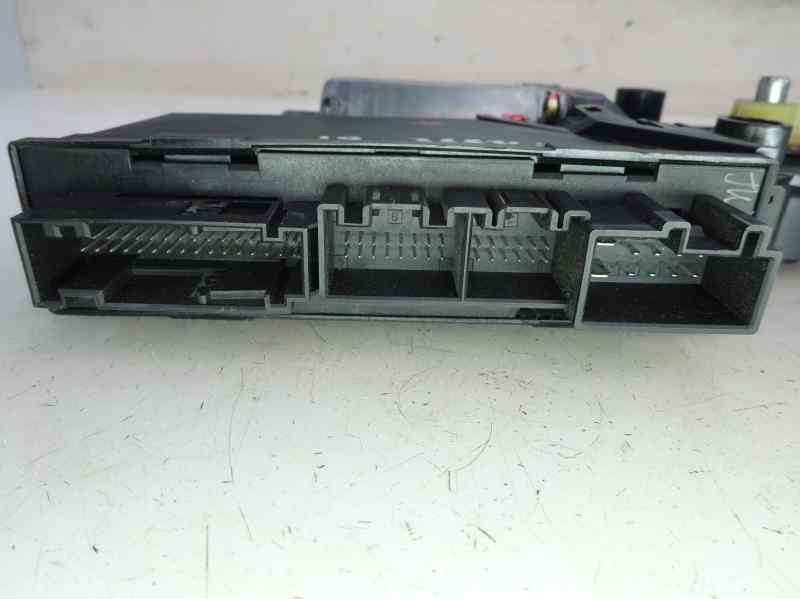 MOTOR ELEVALUNAS DELANTERO IZQUIERDO VOLKSWAGEN TOUAREG 5.0 TDI EURO4 TIPTRONIC 313CV