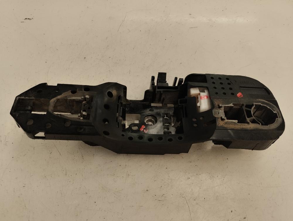 SOPORTE MANETA EXTERIOR PUERTA TRASERA DERECHA RENAULT SCENIC 1.5 DCI MT 110CV