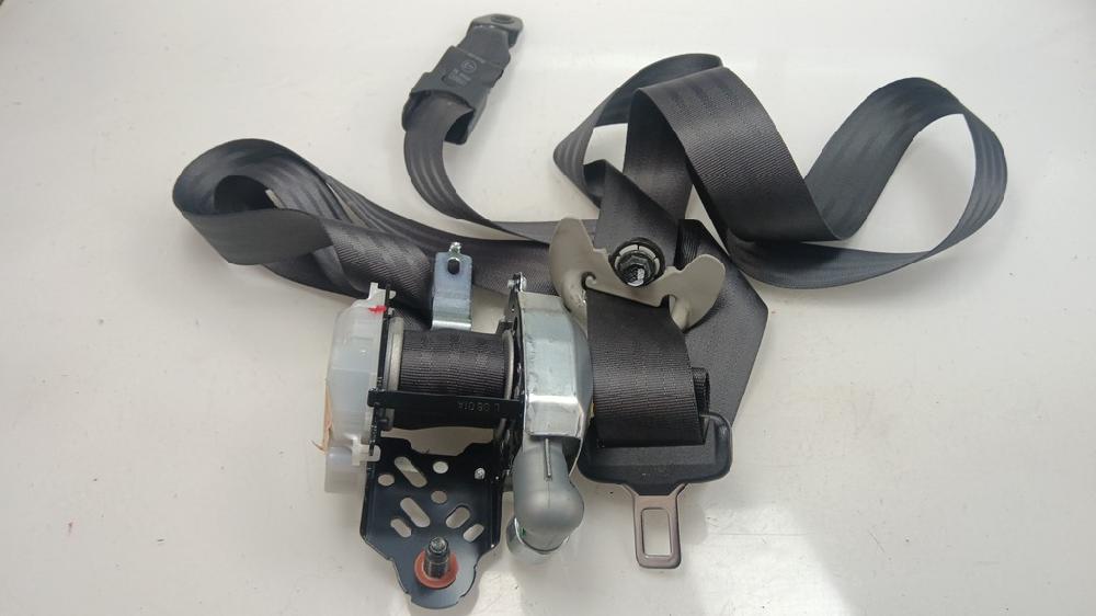 CINTURON SEGURIDAD DELANTERO DERECHO KIA CEED 1.4 MT 90CV | 66KW