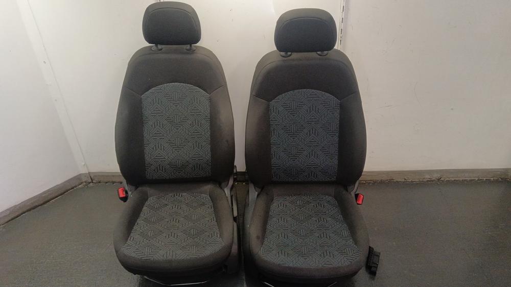 JUEGO ASIENTOS COMPLETO OPEL CORSA 1.4 ECOFLEX EASYTRONIC 90CV | 66KW