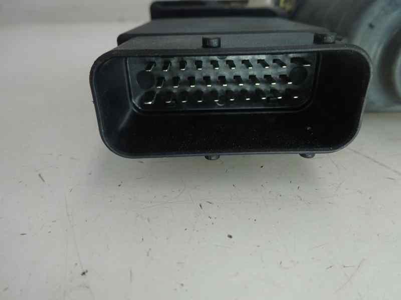 MOTOR ELEVALUNAS DELANTERO IZQUIERDO VOLKSWAGEN GOLF 1.6 MT 100CV