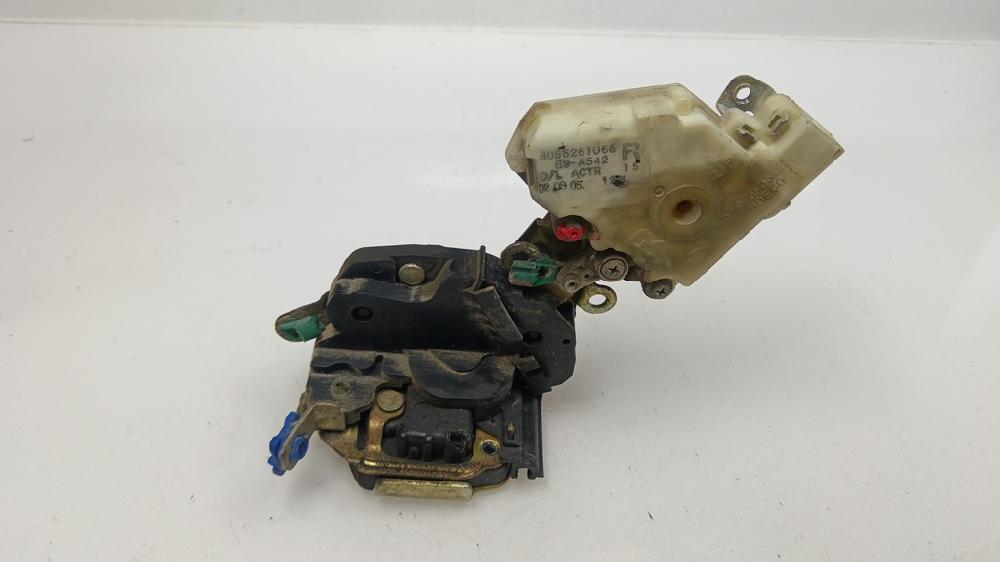 CERRADURA PUERTA DELANTERA DERECHA NISSAN ALMERA 2.2 D MT 110CV | 82KW