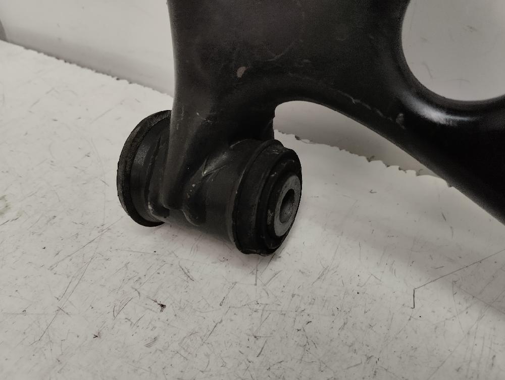 BRAZO SUSPENSION INFERIOR DELANTERO DERECHO JEEP RENEGADE 1.6 D MT 120CV