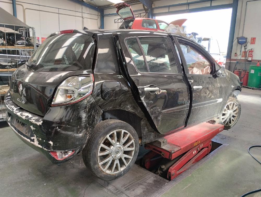 CAJA RELES FUSIBLES RENAULT CLIO 2009 1.2 MT 101CV | 74KW