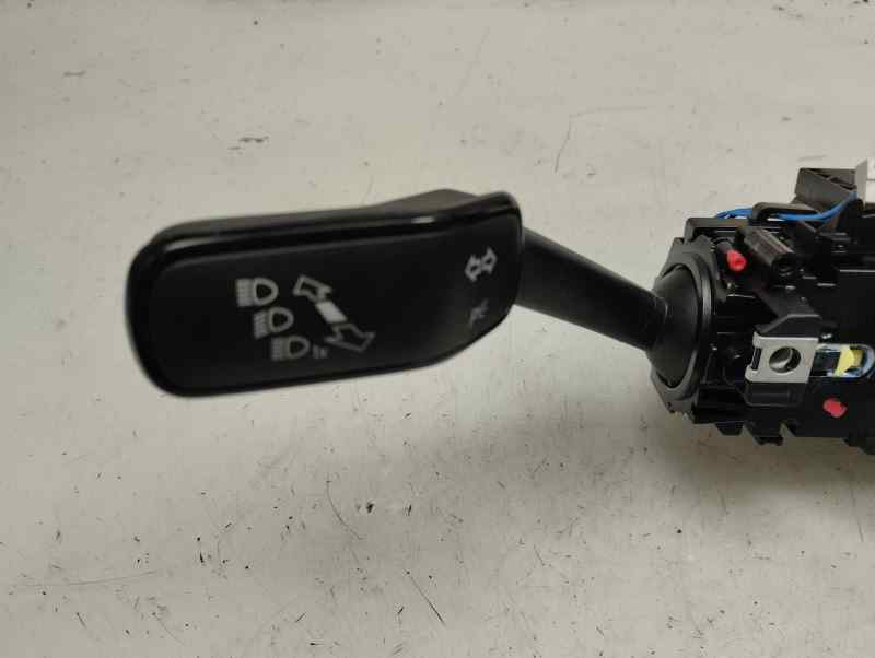 MANDO MULTIFUNCION SEAT LEON 1.0 115CV MT