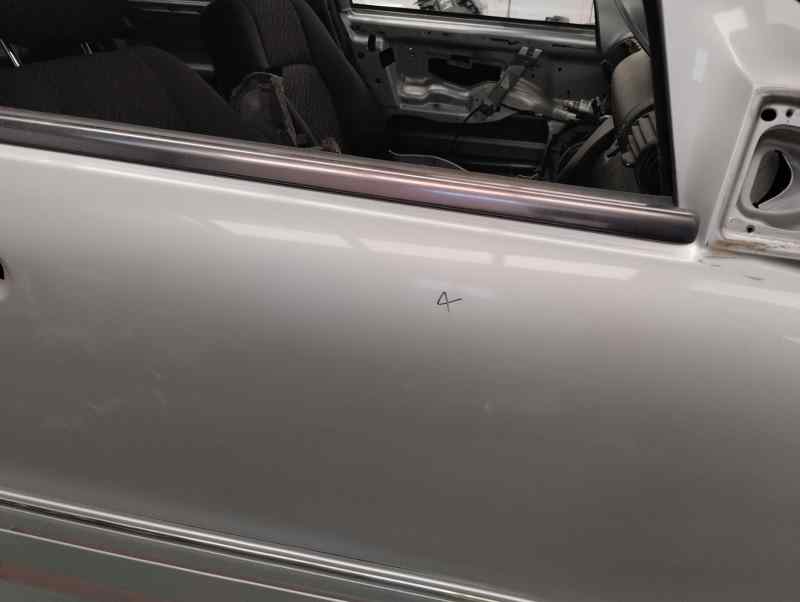 PUERTA DELANTERA DERECHA MERCEDES BENZ CLASE C 2003 2.2 MT 143CV | 105KW