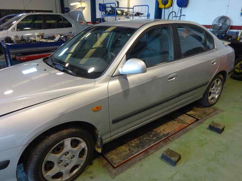 PILOTO TRASERO DERECHO HYUNDAI ELANTRA 2001 1.6 MT 106CV