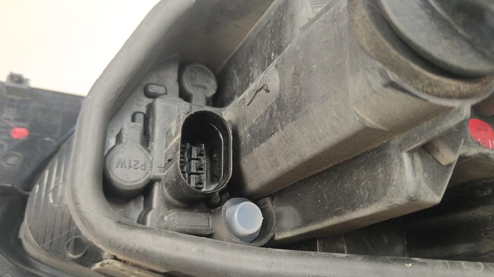 PILOTO TRASERO DERECHO SEAT IBIZA 1.2 MT 90CV | 66KW