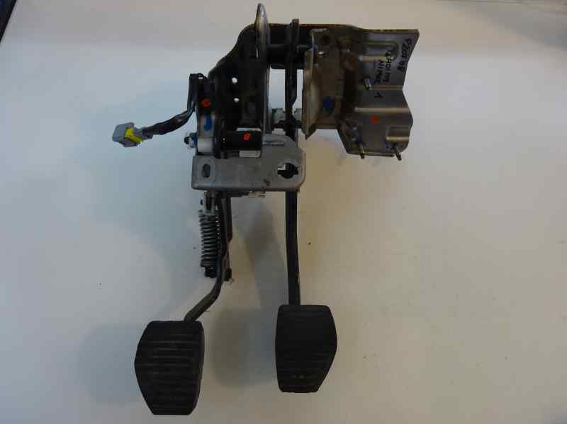 PEDAL EMBRAGUE PEUGEOT 207 1.6 HDI MT 109CV