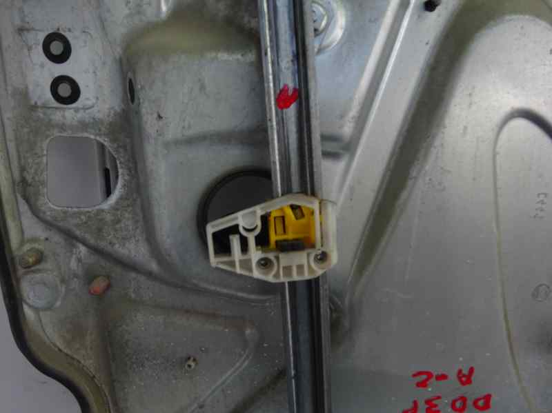 ELEVALUNAS DELANTERO DERECHO FIAT STILO 1.9 TD MT 115CV