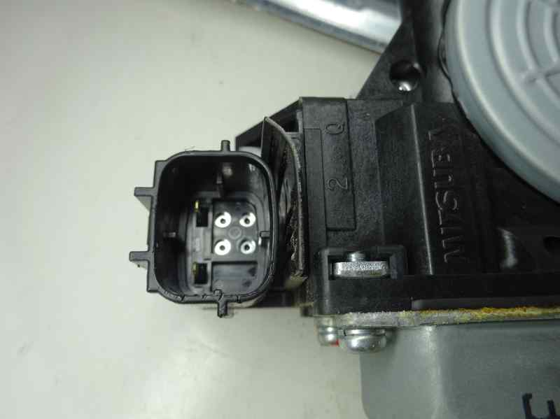 ELEVALUNAS TRASERO DERECHO NISSAN JUKE 1.5 DCI MT 110CV