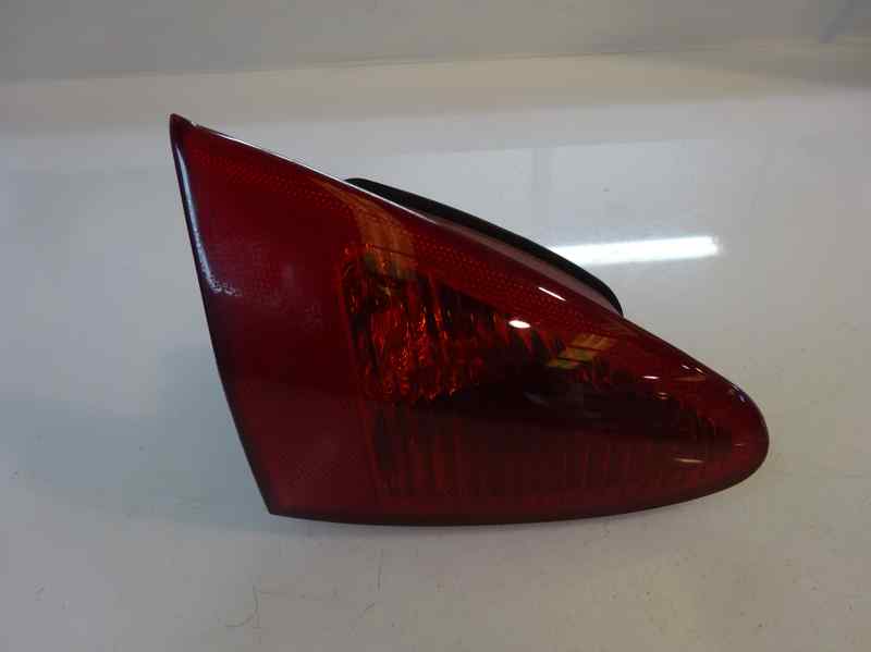 PILOTO TRASERO IZQUIERDO INTERIOR ALFA ROMEO 147 1.9 MT 140CV | 103KW