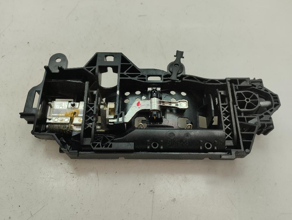 SOPORTE MANETA EXTERIOR PUERTA TRASERA IZQUIERDA AUDI A4 2017 2.0 AMT 150CV | 110KW