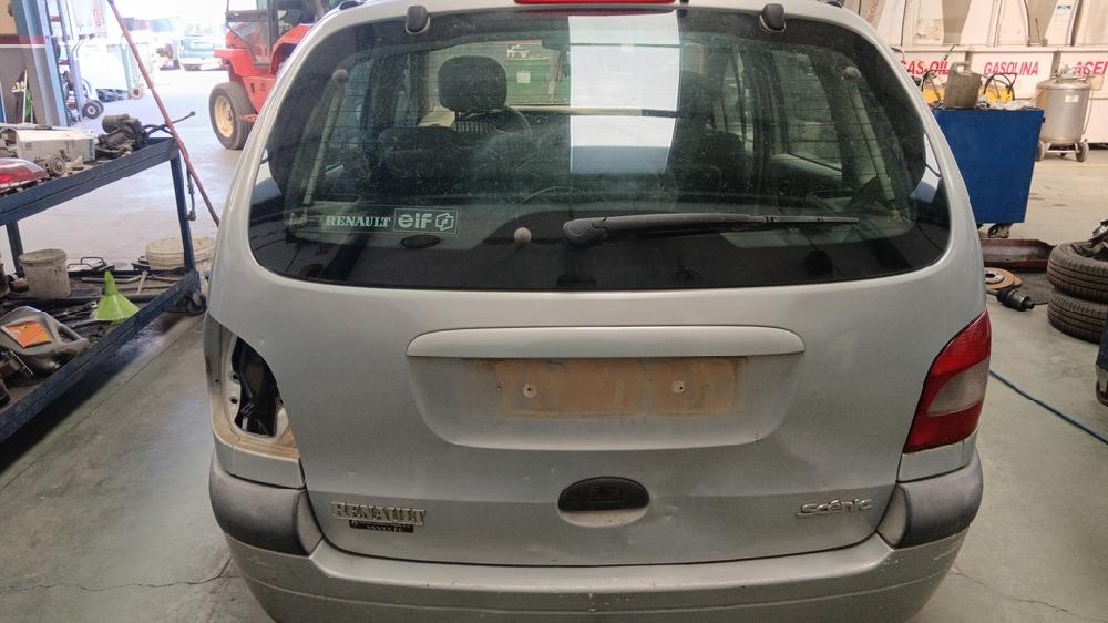 FARO DERECHO RENAULT SCENIC 1.9 DTI MT 80CV
