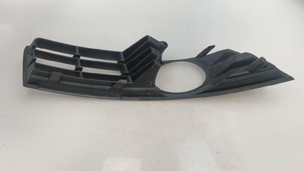 REJILLA PARAGOLPES IZQUIERDA VOLKSWAGEN PASSAT 2.0 TDI DSG 140CV | 103KW