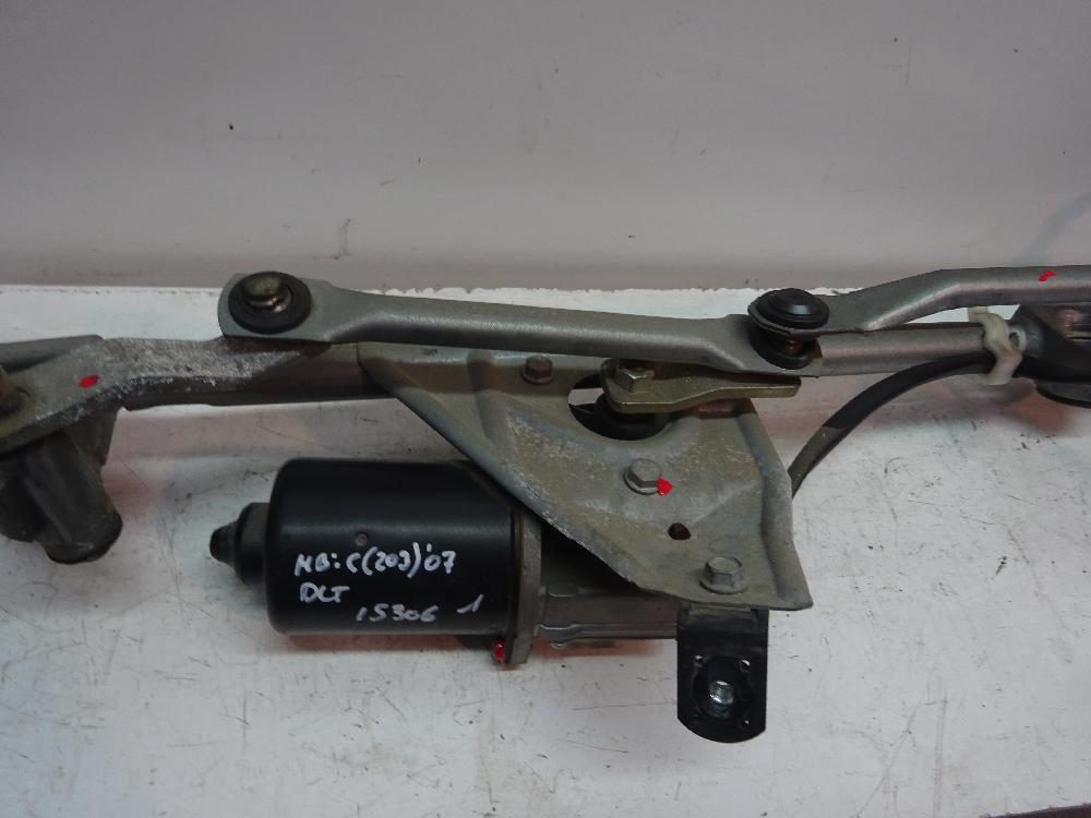 MOTOR LIMPIA DELANTERO MERCEDES BENZ CLASE C 2.2 MT 150CV | 110KW