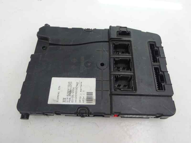 CAJA RELES FUSIBLES RENAULT MEGANE 2006 1.5 DCI MT 105CV | 77KW