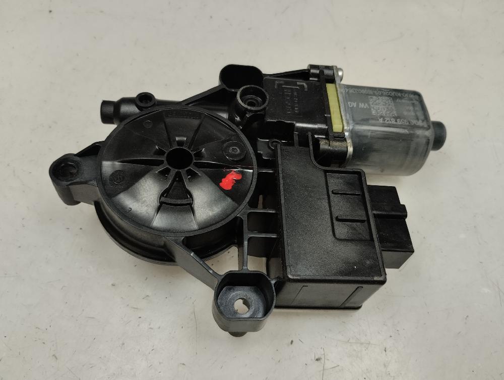 MOTOR ELEVALUNAS TRASERO DERECHO SEAT LEON 2017 1.6 TDI MT 105CV