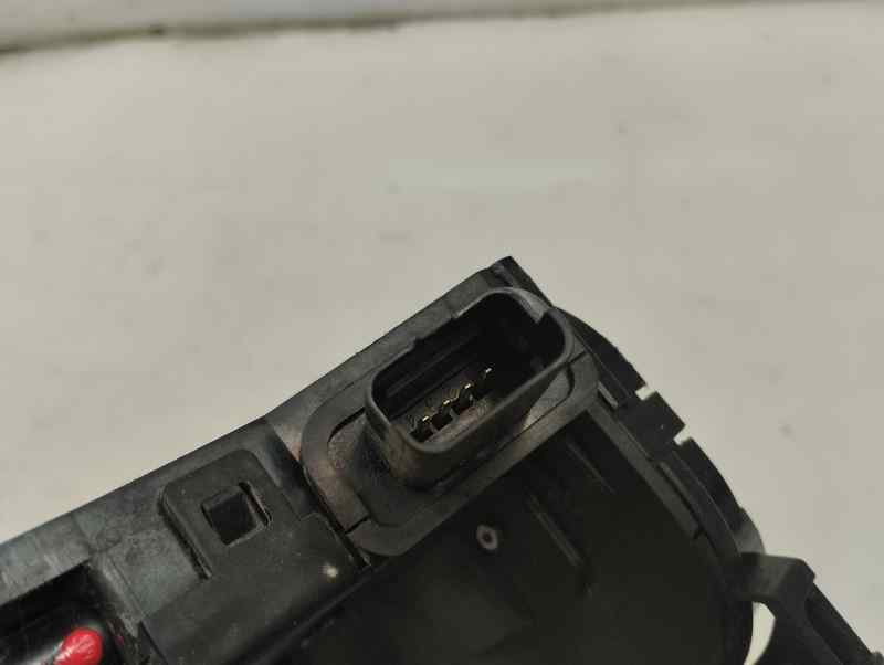 CERRADURA PUERTA TRASERA DERECHA RENAULT CLIO 0.9 TSE MT 90CV
