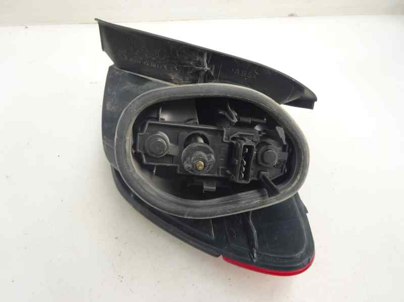 PILOTO TRASERO IZQUIERDO PEUGEOT 406 2.2 HDI MT 136CV