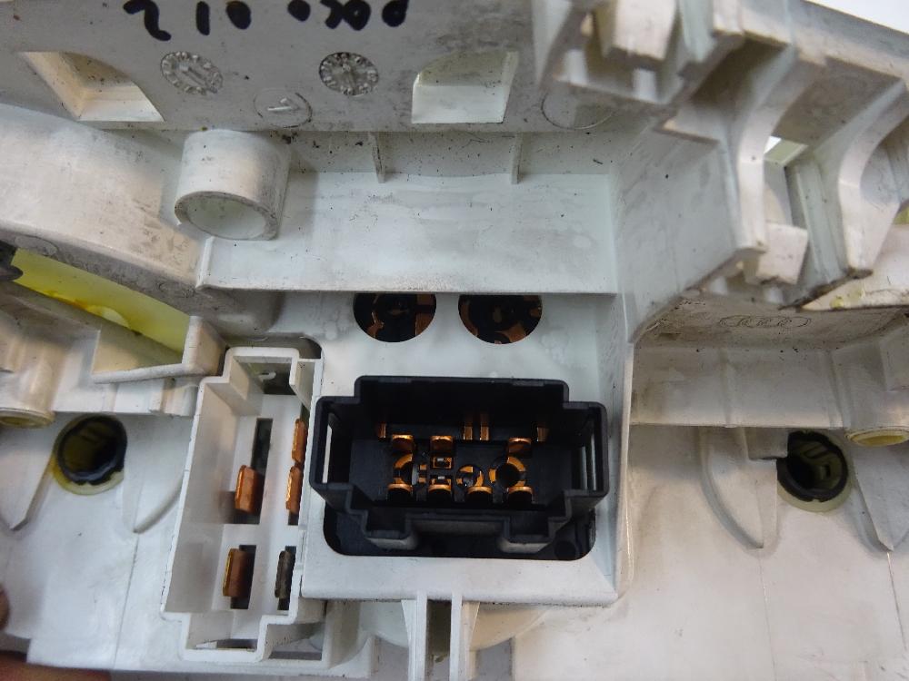 MANDO CALEFACCION AIRE ACONDICIONADO VOLKSWAGEN POLO 1.9 SDI MT 64CV | 47KW